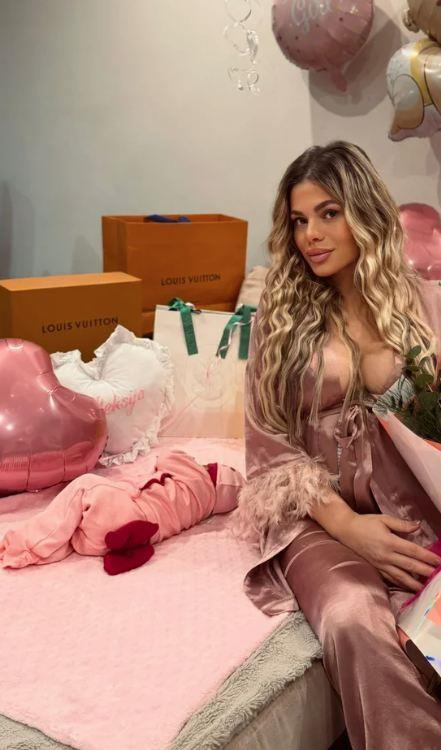 Marijana Zonjić sa ćerkicom