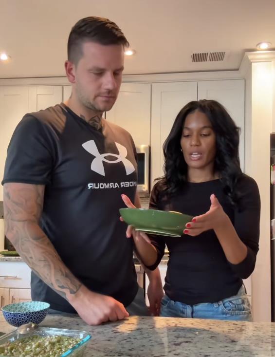 Merijam Ramadan Lunova je udata za Srbina Dejana (1).jpg