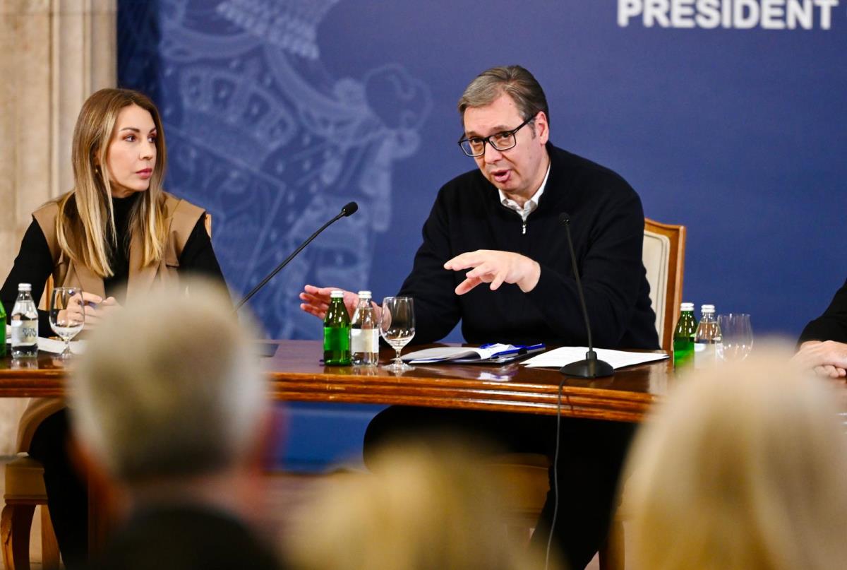 Aleksandar Vučić Dubravka Đedović Handanović