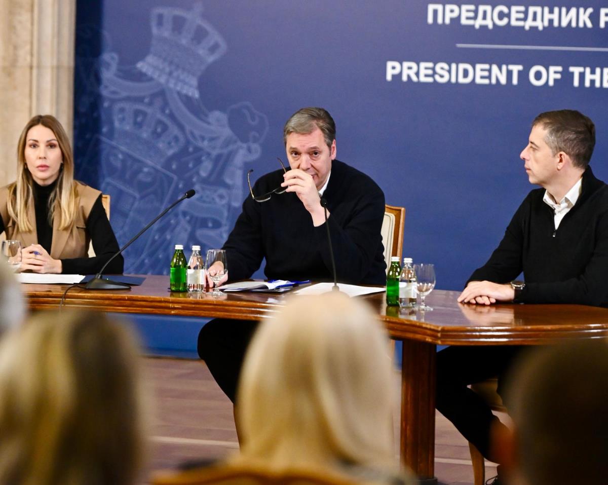 Aleksandar Vučić Dubravka Đedović Handanović