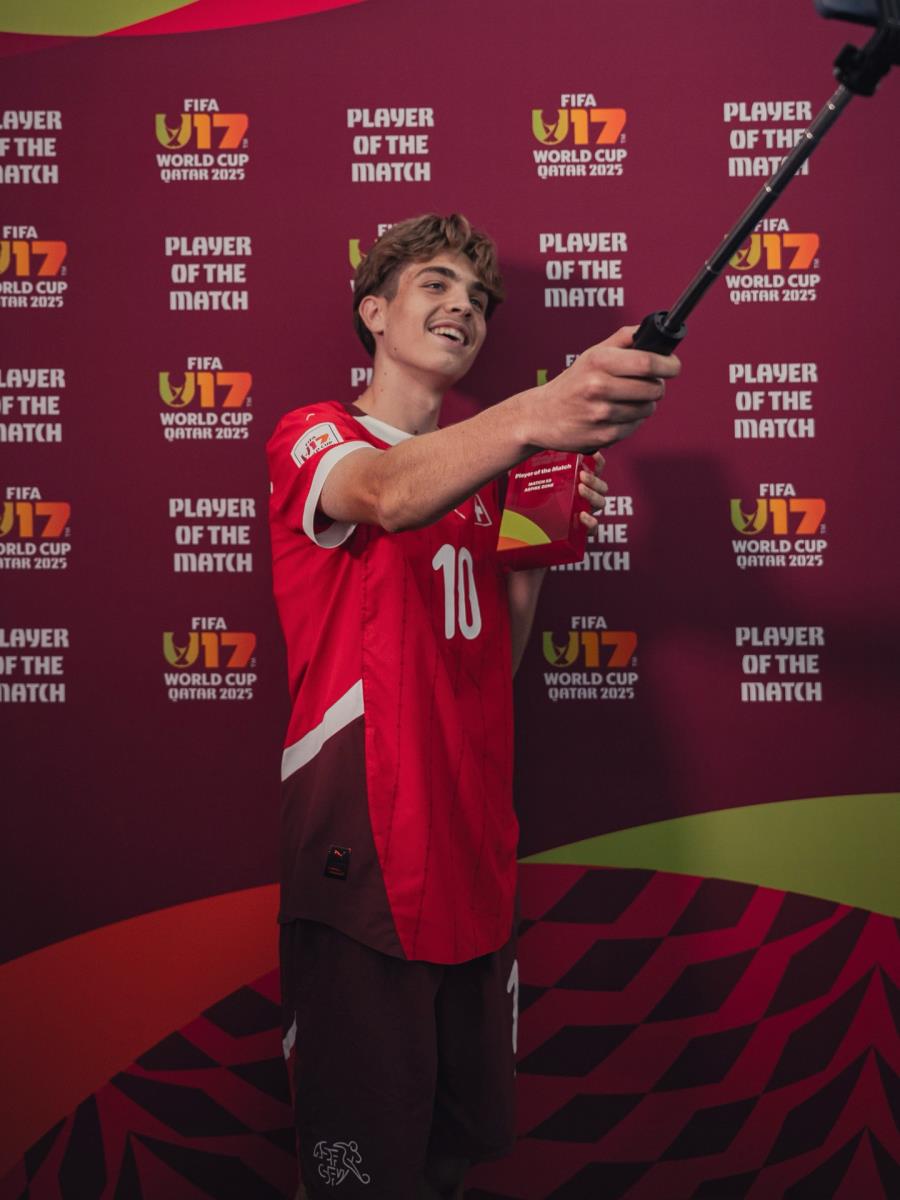 Mladen Mijajlović u dresu reprezentacije Švajcarske na Svetskom prvenstvu U17 u Kataru