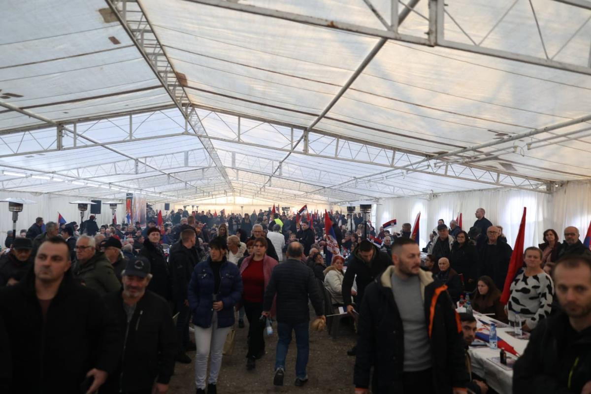 WhatsApp Image 2025-11-25 at 15.04.52 (1).jpeg