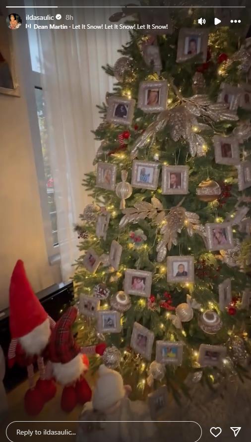 Ilda Šaulić okitila novogodišnju jelku sa slikama dragih ljudi