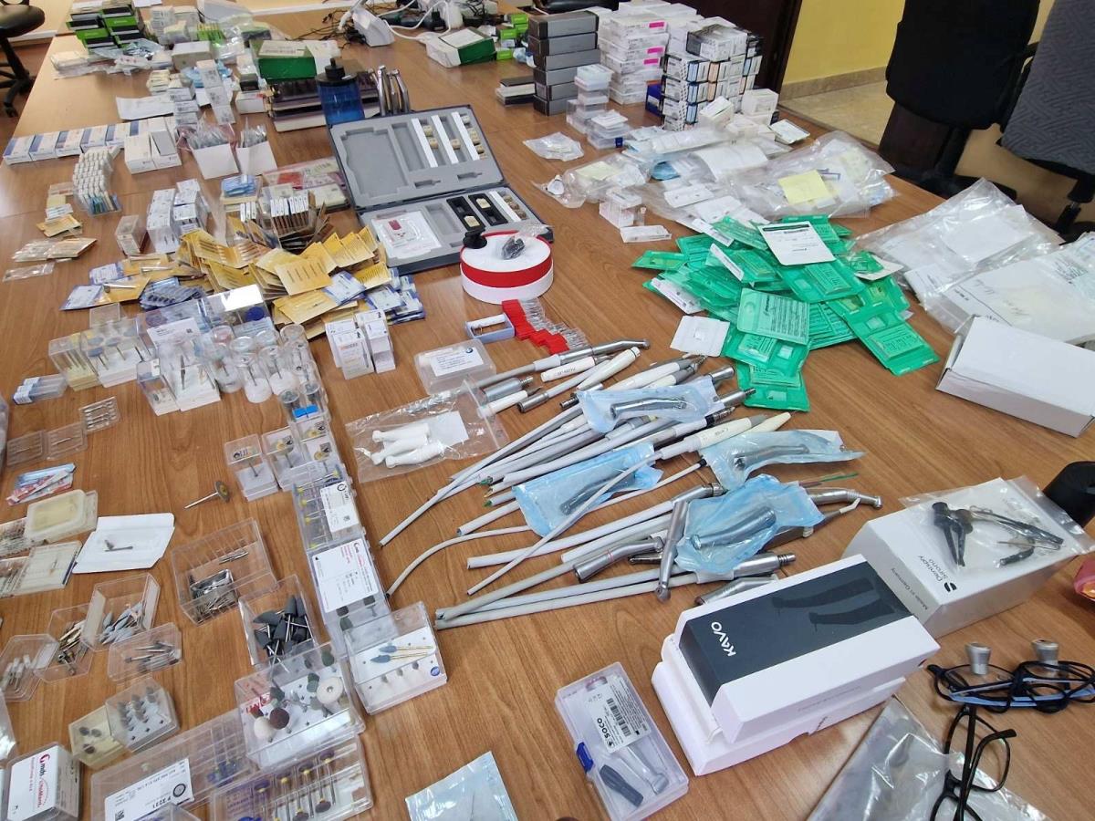 Stomatološka oprema krijumčarenje