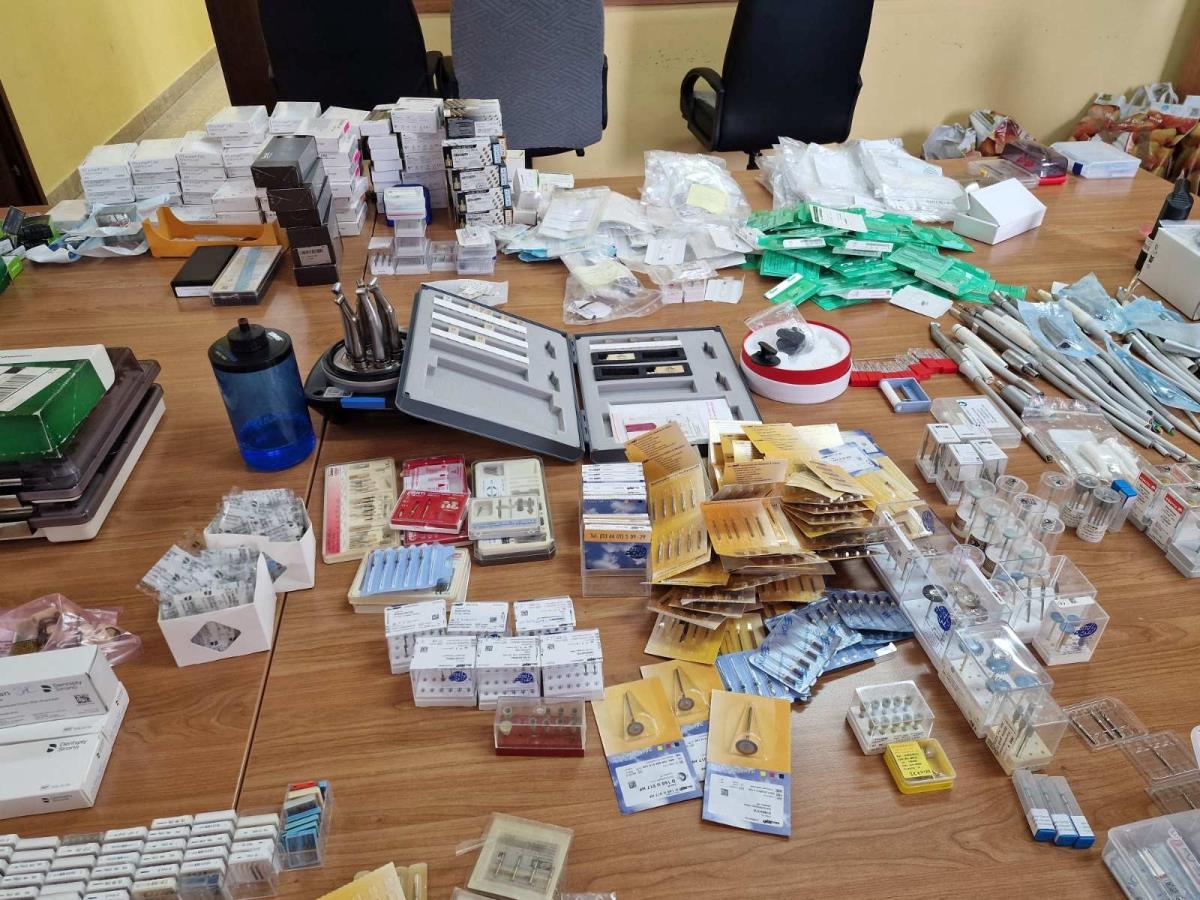 Stomatološka oprema krijumčarenje (11).jpg