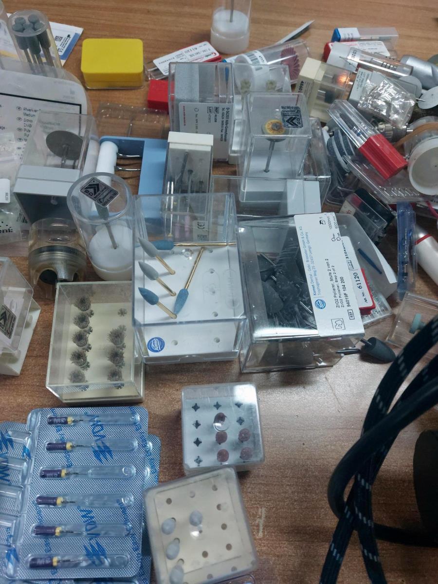 Stomatološka oprema krijumčarenje (7).jpg