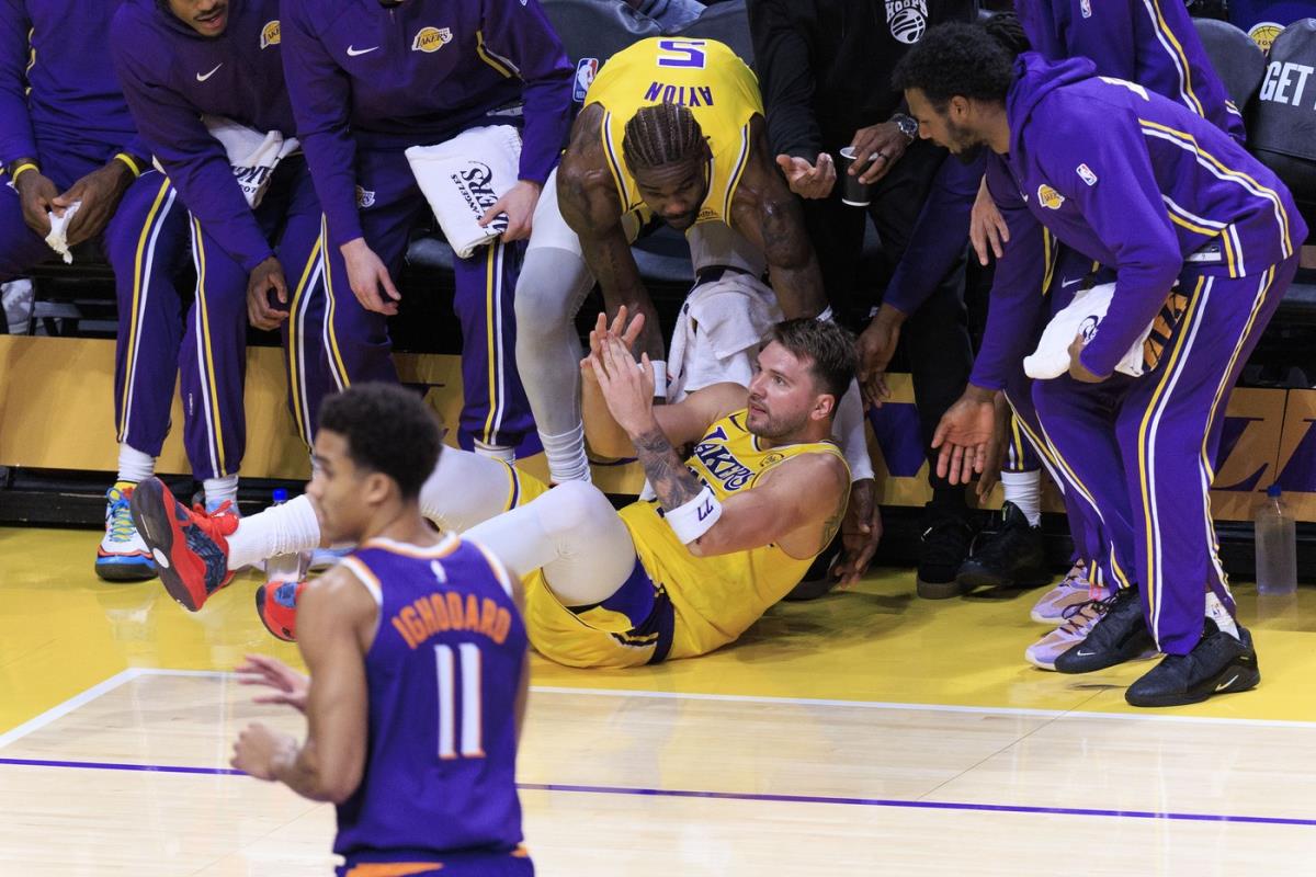 Luka Dončić, Lejkersi - Finiks