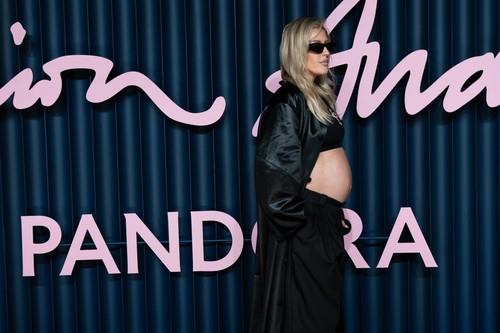 Eli Golding objavila da je trudna na Fashion Awards 2025