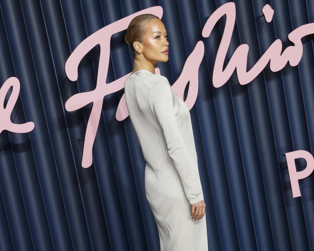 Rita Ora na dodeli Britanskih modnih nagrada u Londonu