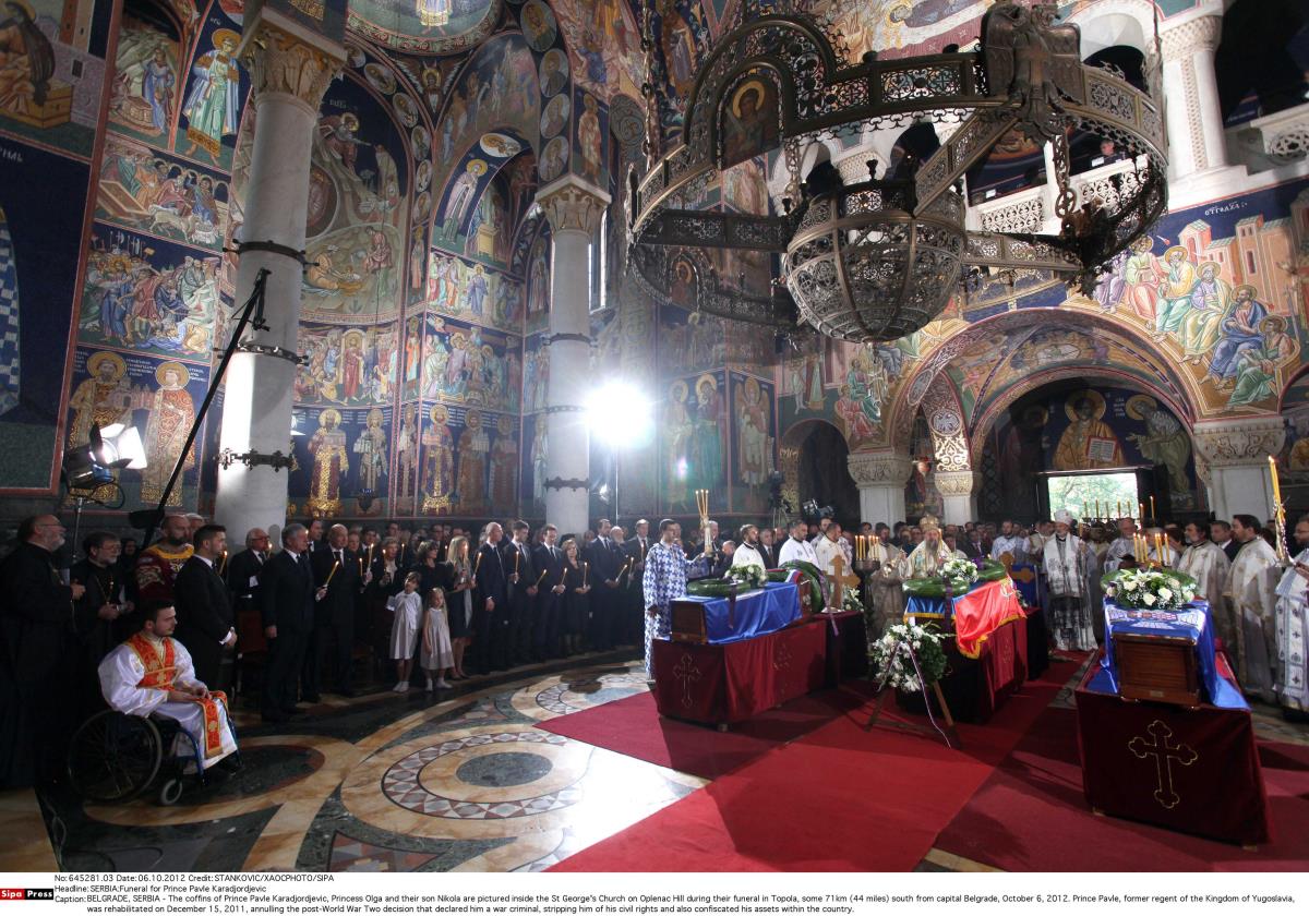 Sahrana posmrtnih ostataka kneza Pavla, kneginje Olge i kneza Nikole na Oplencu