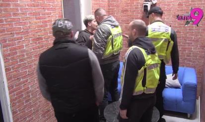 PREKINUT PROGRAM ZBOG UROŠA STANIĆA Aneli i Asmin se udružili u ratu protiv cimera, obezbeđenje uletelo u studio brzinom svetlosti (FOTO)