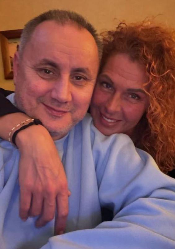 MAJKA MINE VRBAŠKI LUDO ZALJUBLJENA U OVOG VODITELJA: Ne krije sreću, sve javno objavila: "Život je tako lep..."