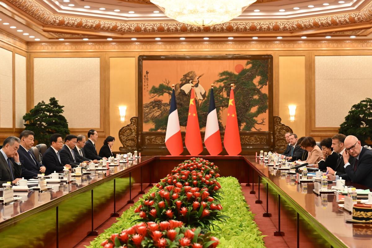 Emanuel Makron (8).jpg