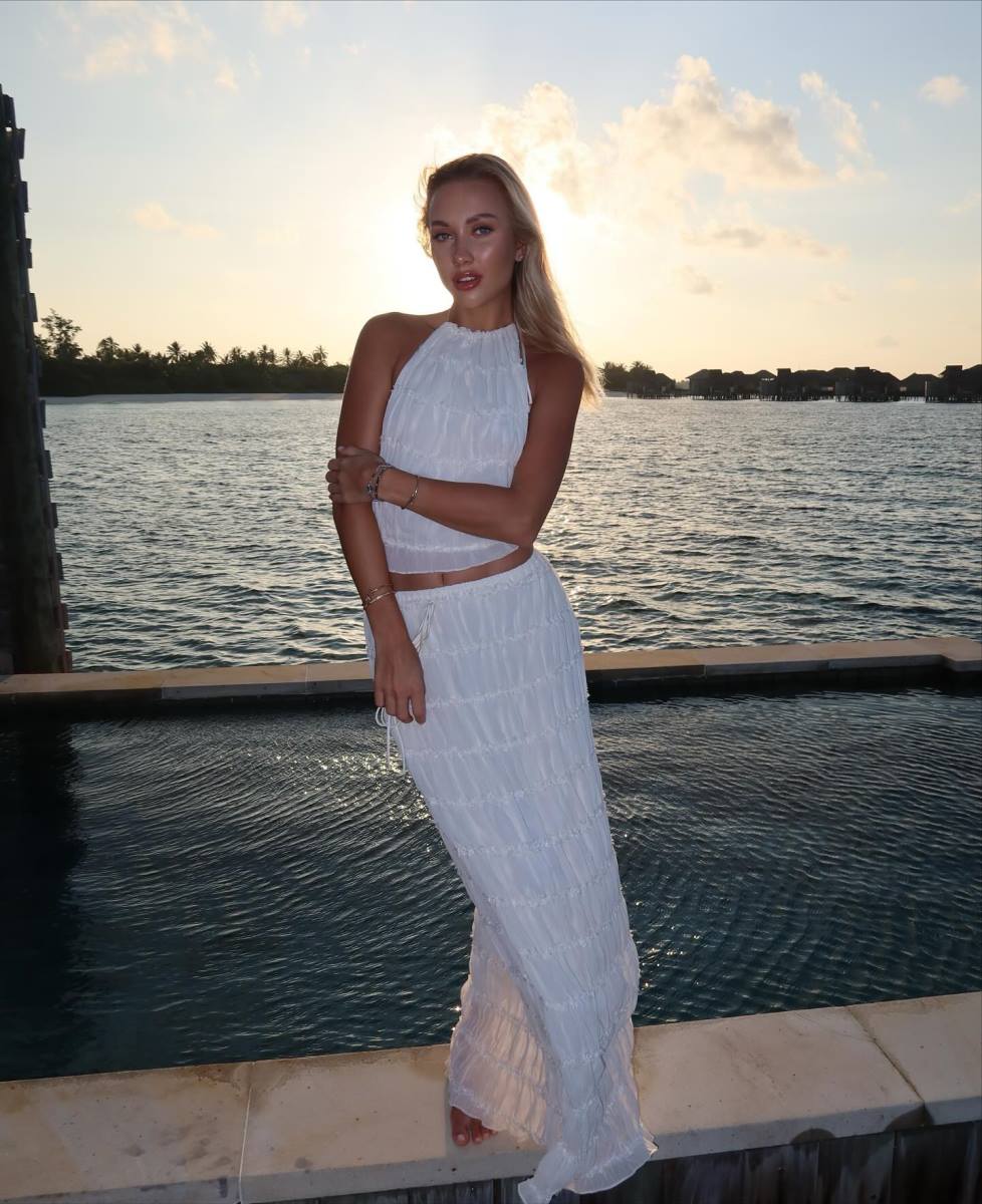 Anastasija Potapova na letovanju