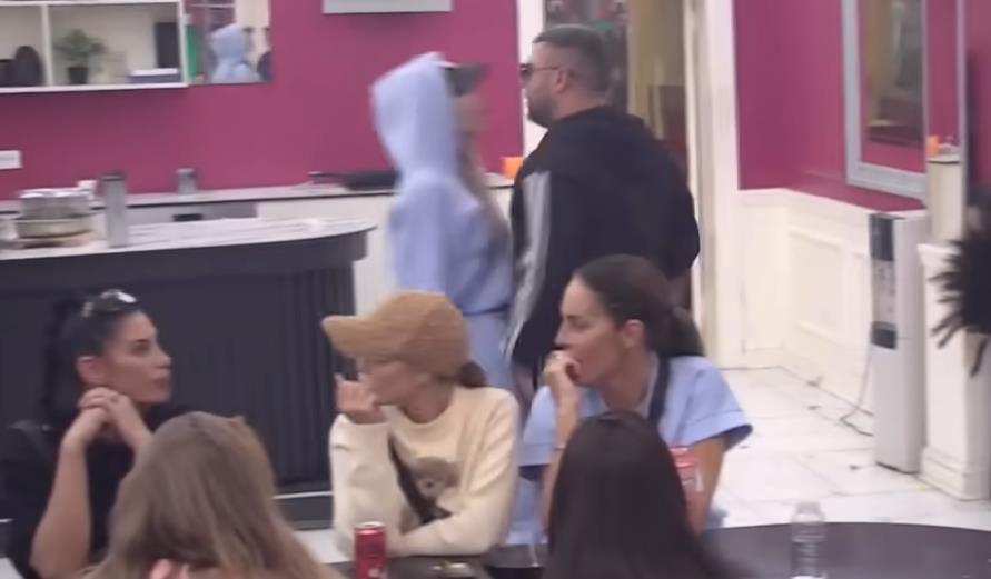 Tuča Aneli Ahmić i Asmina Gurdžića