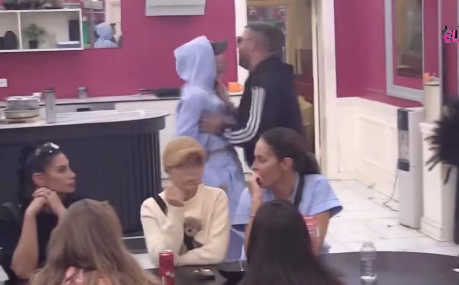 ANELI AHMIĆ PROGOVORILA O INTIMNIM ODNOSIMA BIVŠEG DEČKA Evo šta bi pred kamerama uradila odmah kada bi se Janjuš opustio!