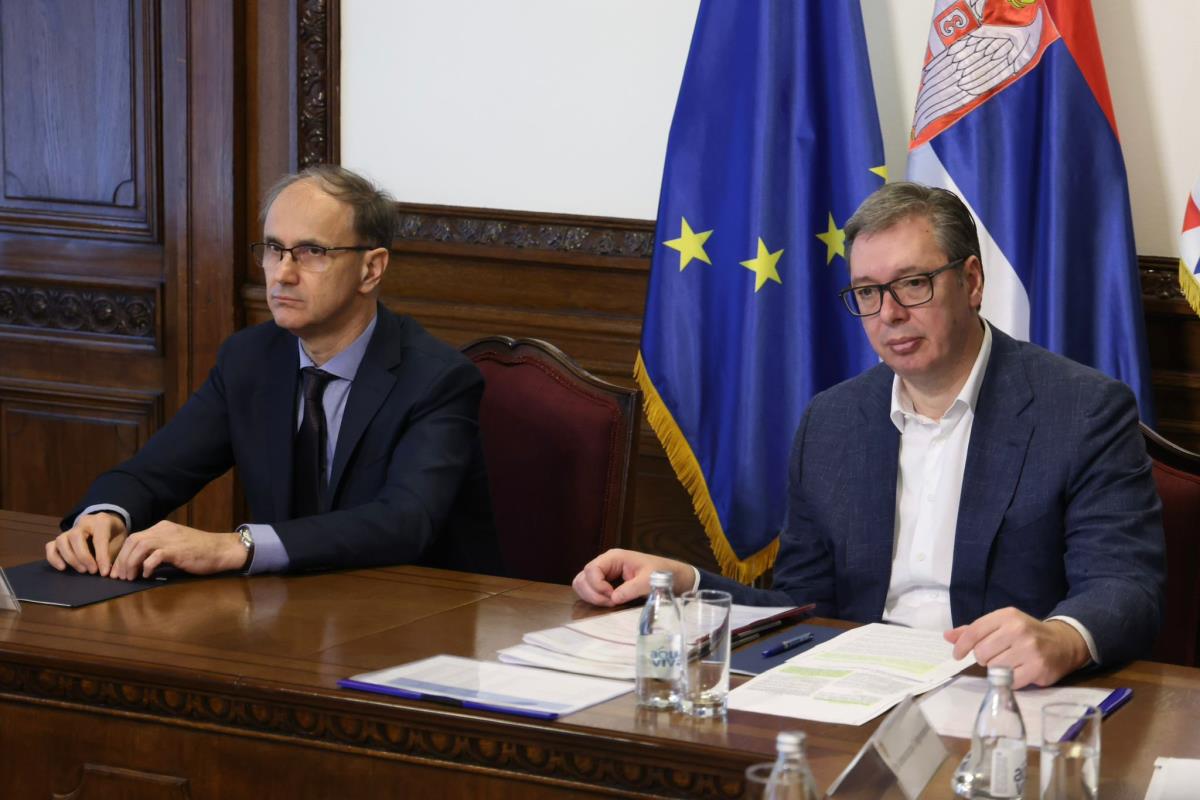 Aleksandar Vučić Đuro Macut