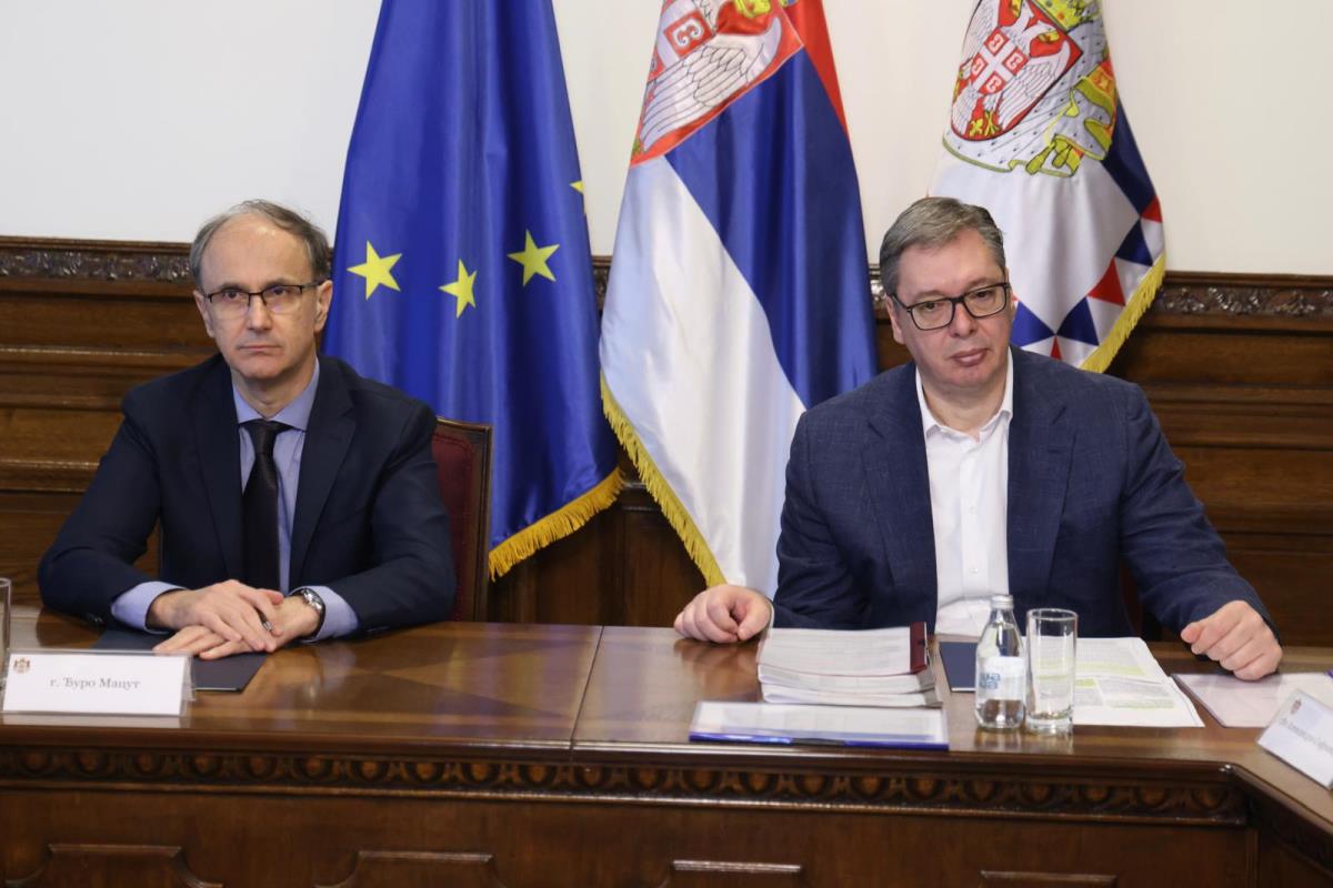 Aleksandar Vučić Đuro Macut