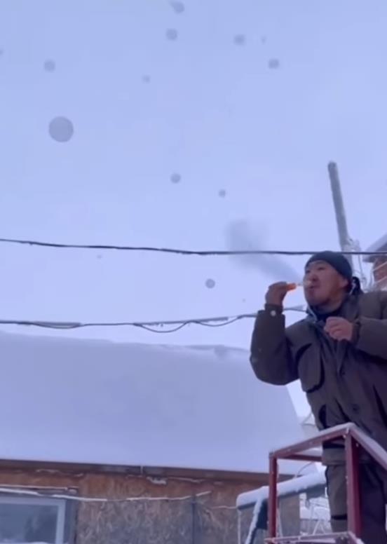 Iv Beserovac u mestu Ojmjakon (3).png