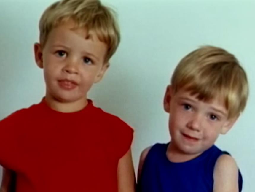 Robin i Gavin u detinjstvu.jpg