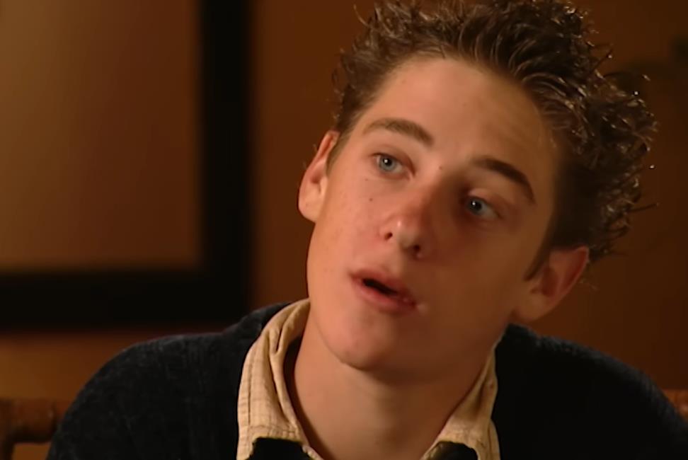 Robin, jedan od zamenjenih dečaka.jpg