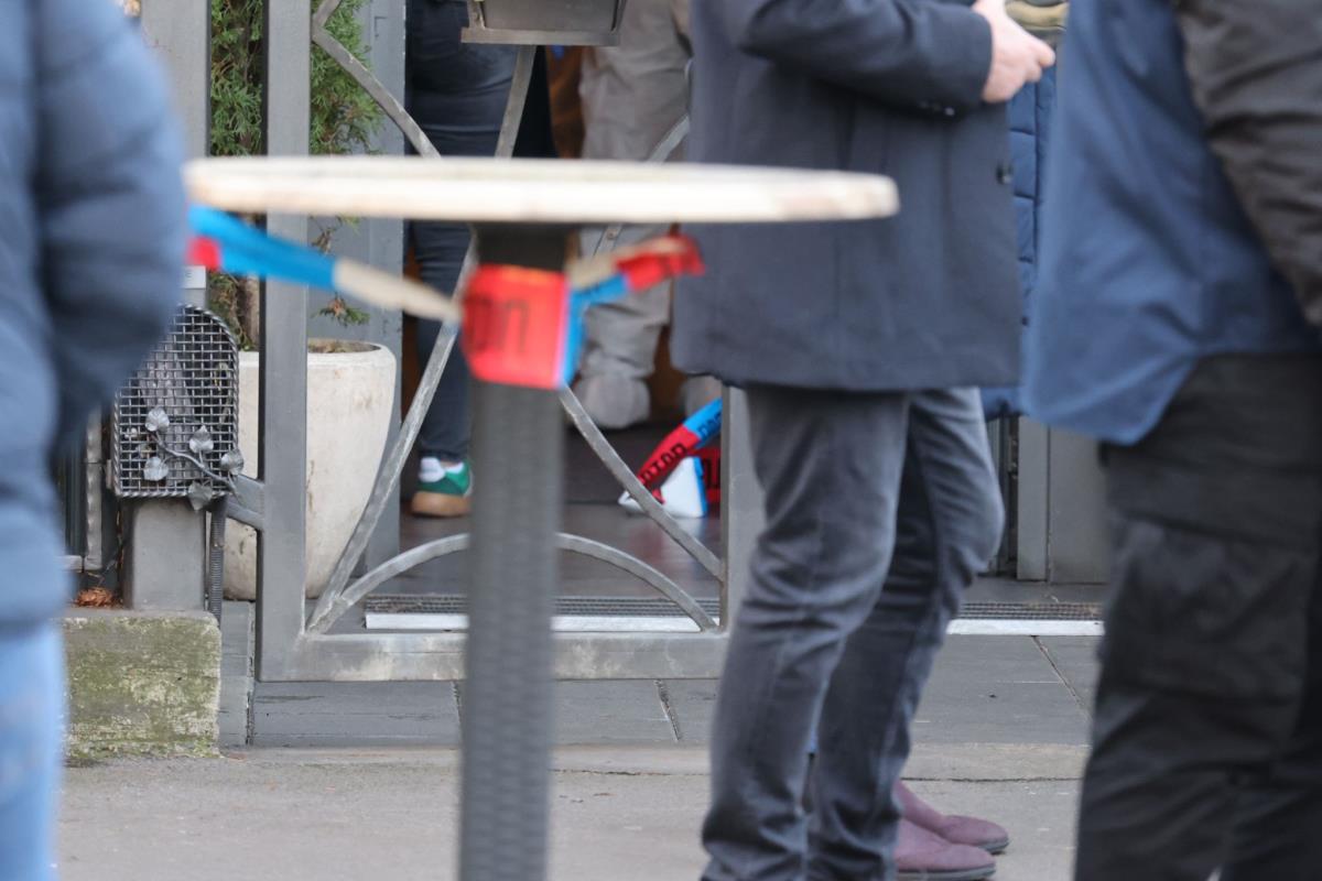 U kafiću na Vračaru ranjen Vuk Bajrušević (4).jpeg