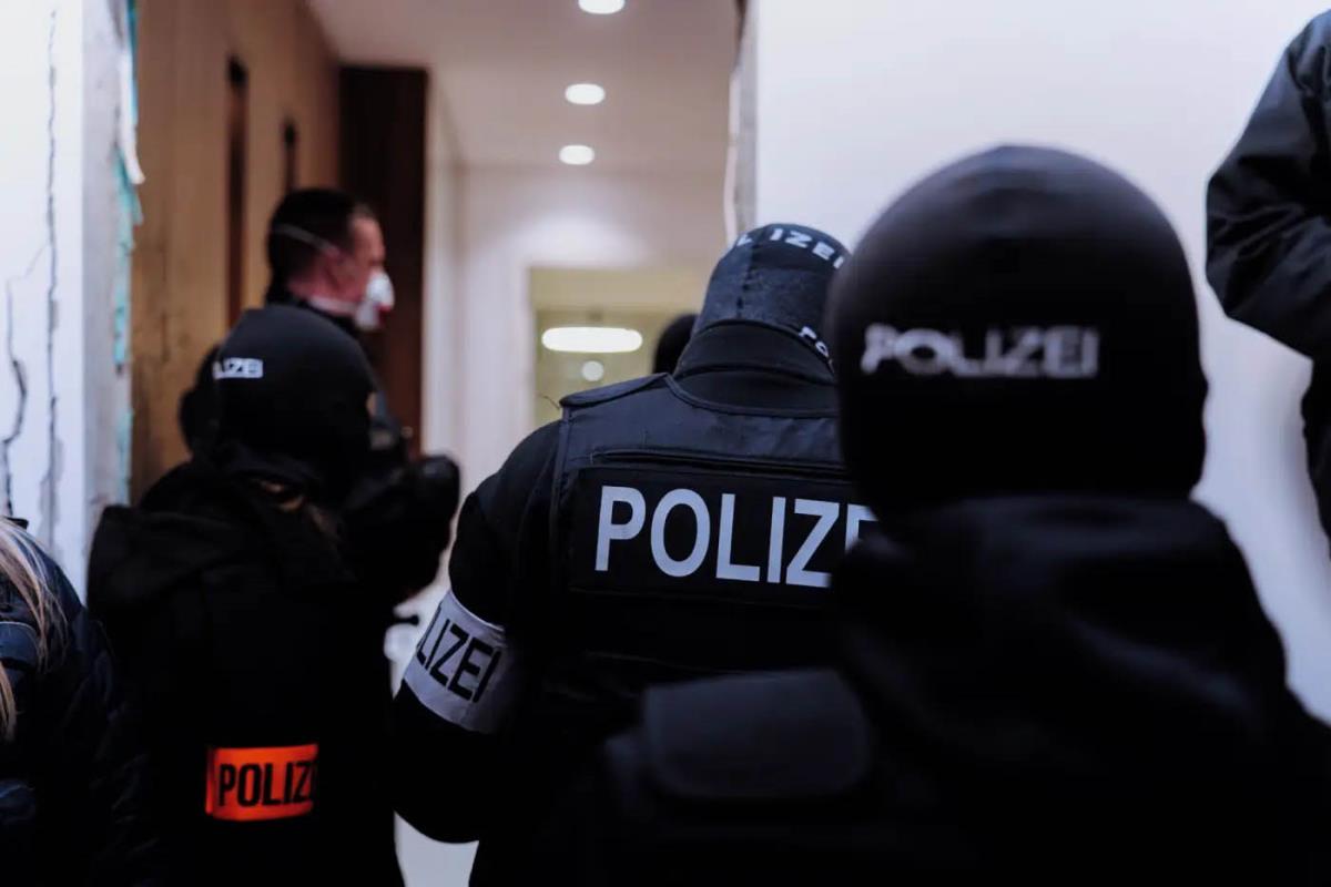 DANUBE-2.jpg copy.jpg