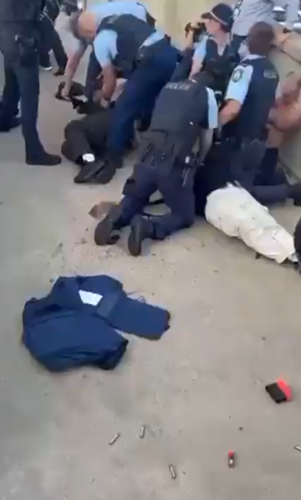 Australija pucnjava Sidnej plaža Bondi beach