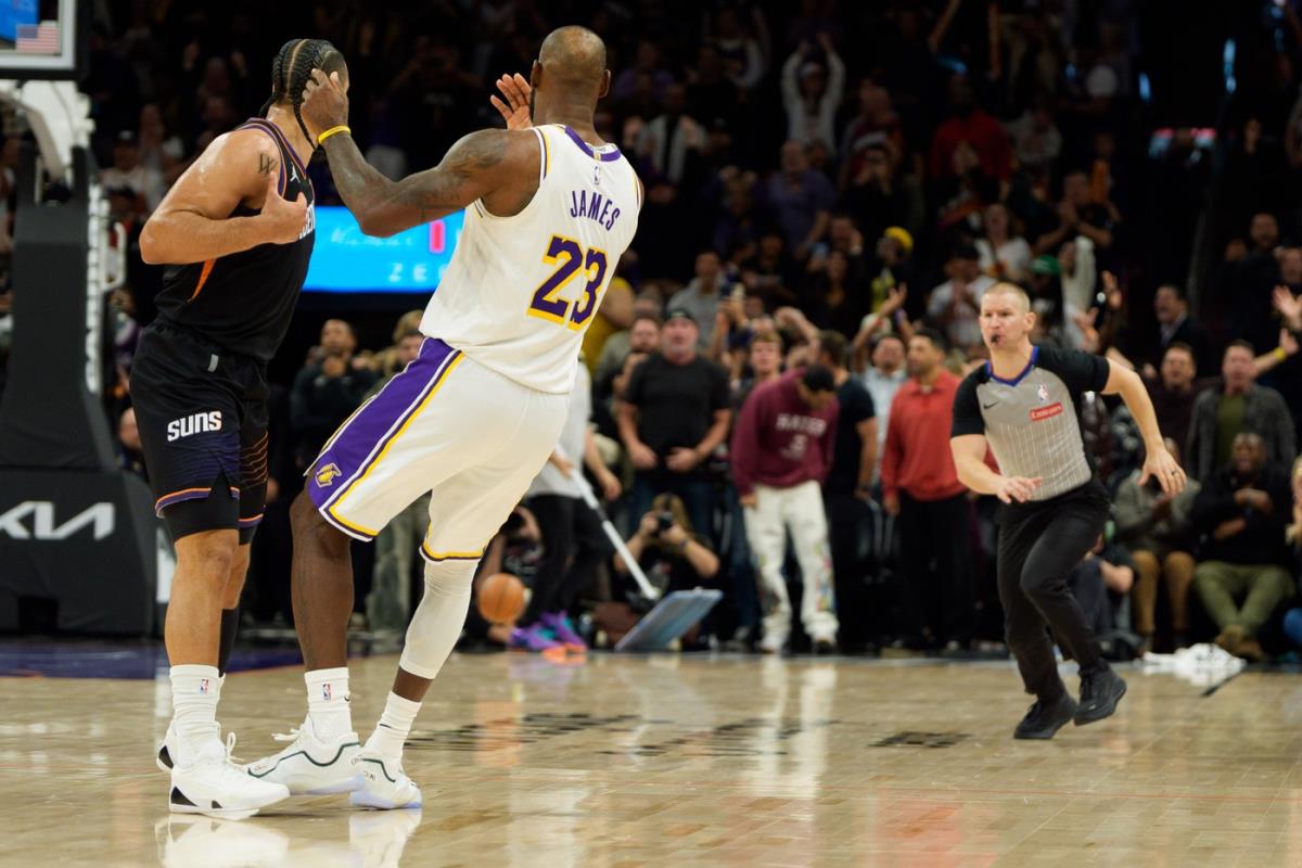 Dilon Bruks i Lebron Džejms