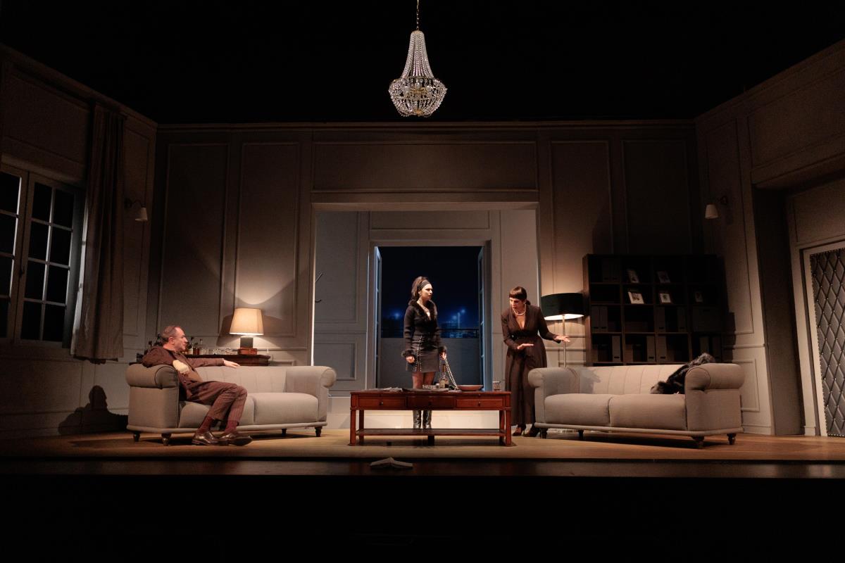 Predstava Narodni poslanik, Branislava Nušića