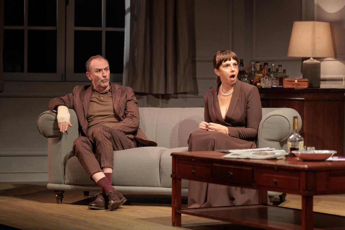 Predstava Narodni poslanik, Branislava Nušića