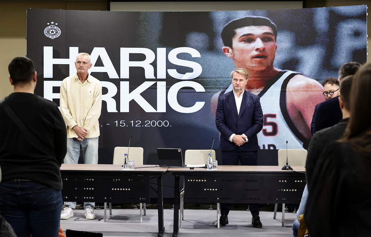 PARTIZAN PRESS_05.JPG