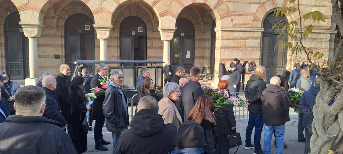 Sahrana oca Zvezdana Terzića 3.jpeg