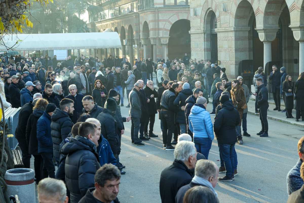 Zvezdan Terzić sahrana oca 16.jpeg