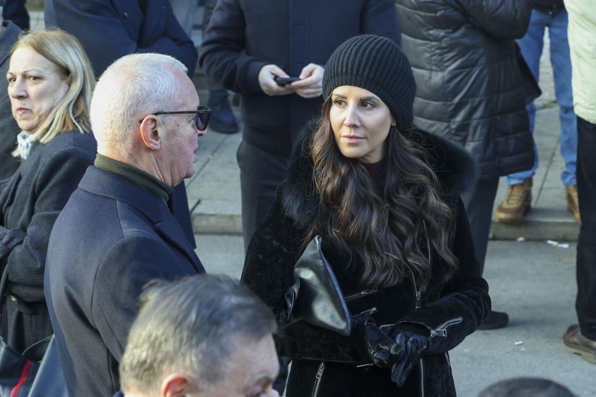 WhatsApp Image 2025-12-15 at 15.14.43 (1).jpg