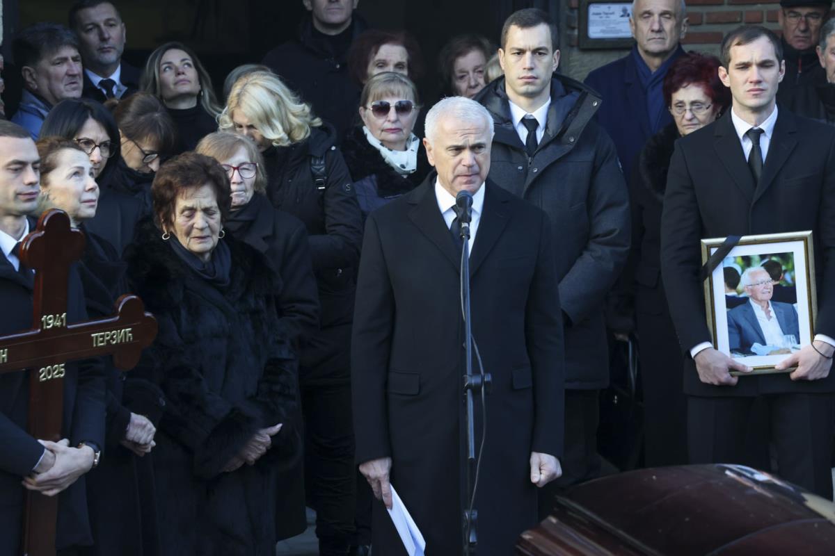 WhatsApp Image 2025-12-15 at 15.23.01 (3).jpg