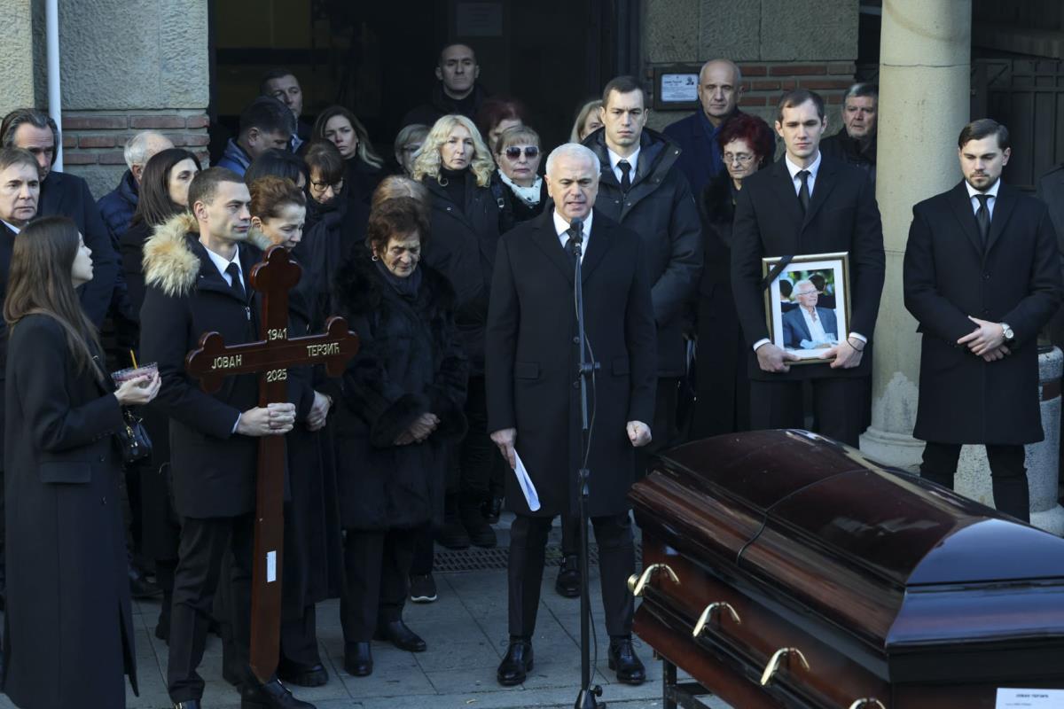 WhatsApp Image 2025-12-15 at 15.23.02 (2).jpg