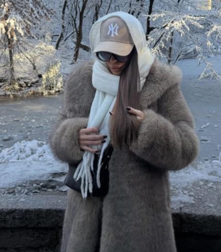 IMALA INTIMNE ODNOSE SA LJUBAVNIKOM DOK JE NJEN MUŽ LEŽAO PORED! Varala ga na njegove oči, pa se zaljubila u kamiondžiju: Pokazala kako danas živi (FOTO)