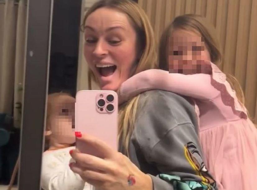 PRAZNIČNA ATMOSFERA U DOMU LUNE ĐOGANI: Baka Anabela Atijas se raznežila prizorom - novogodišnja tema, kolačići i sve šareno (FOTO)