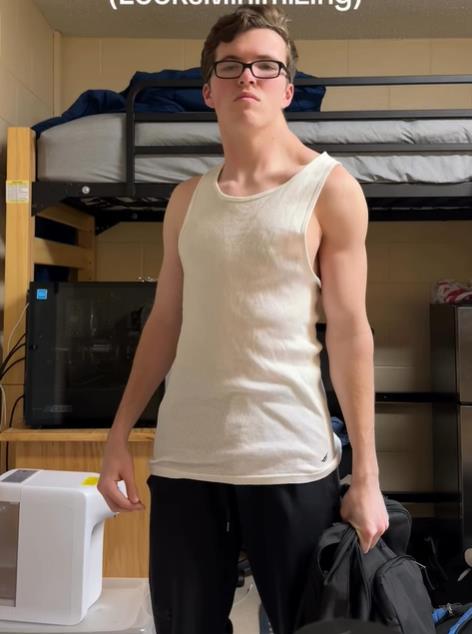 Fitnes influenser 182 trenirao samo jednu stranu tela