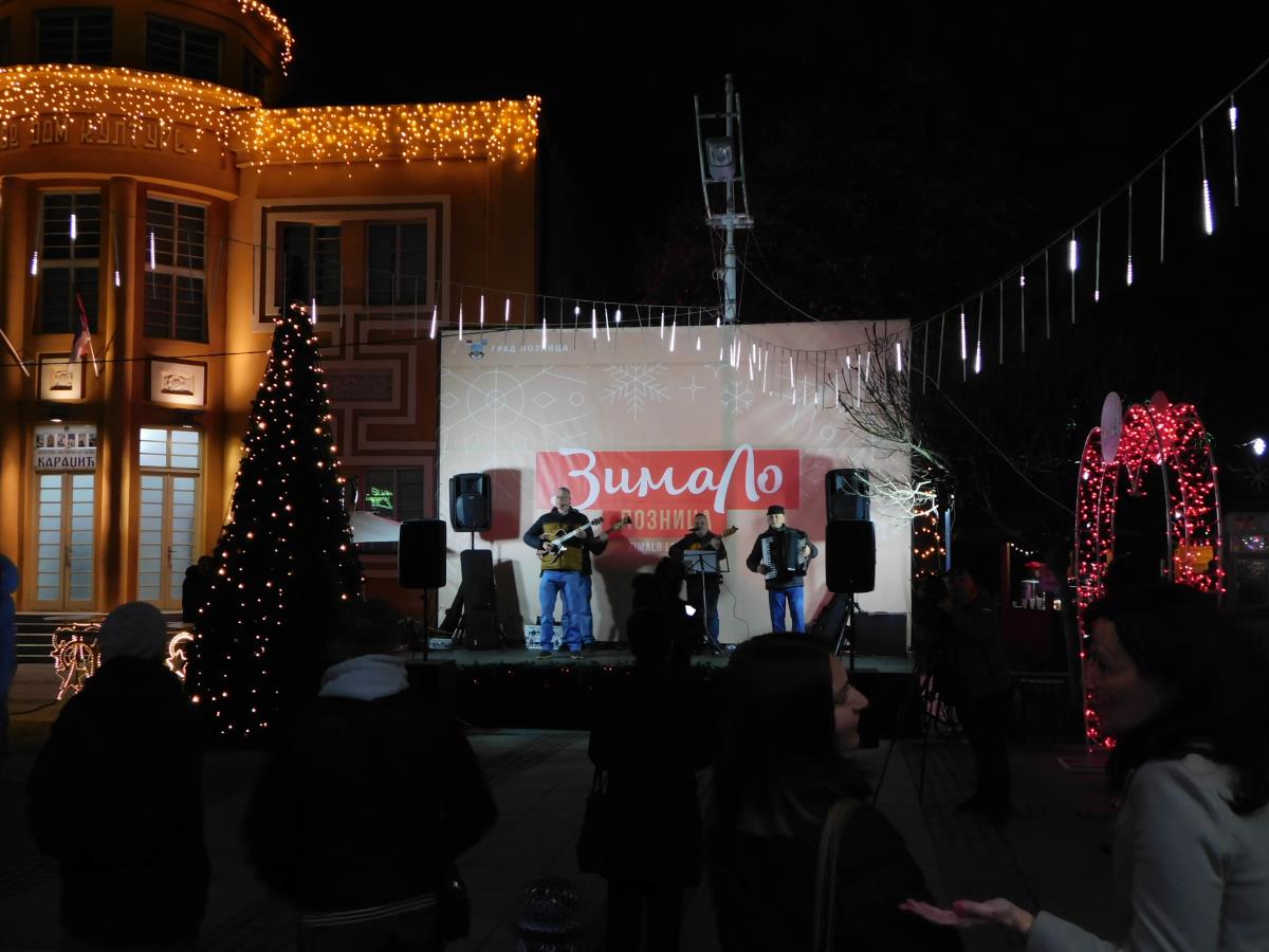 LOZNICA - Muzika za zagrevanje.JPG