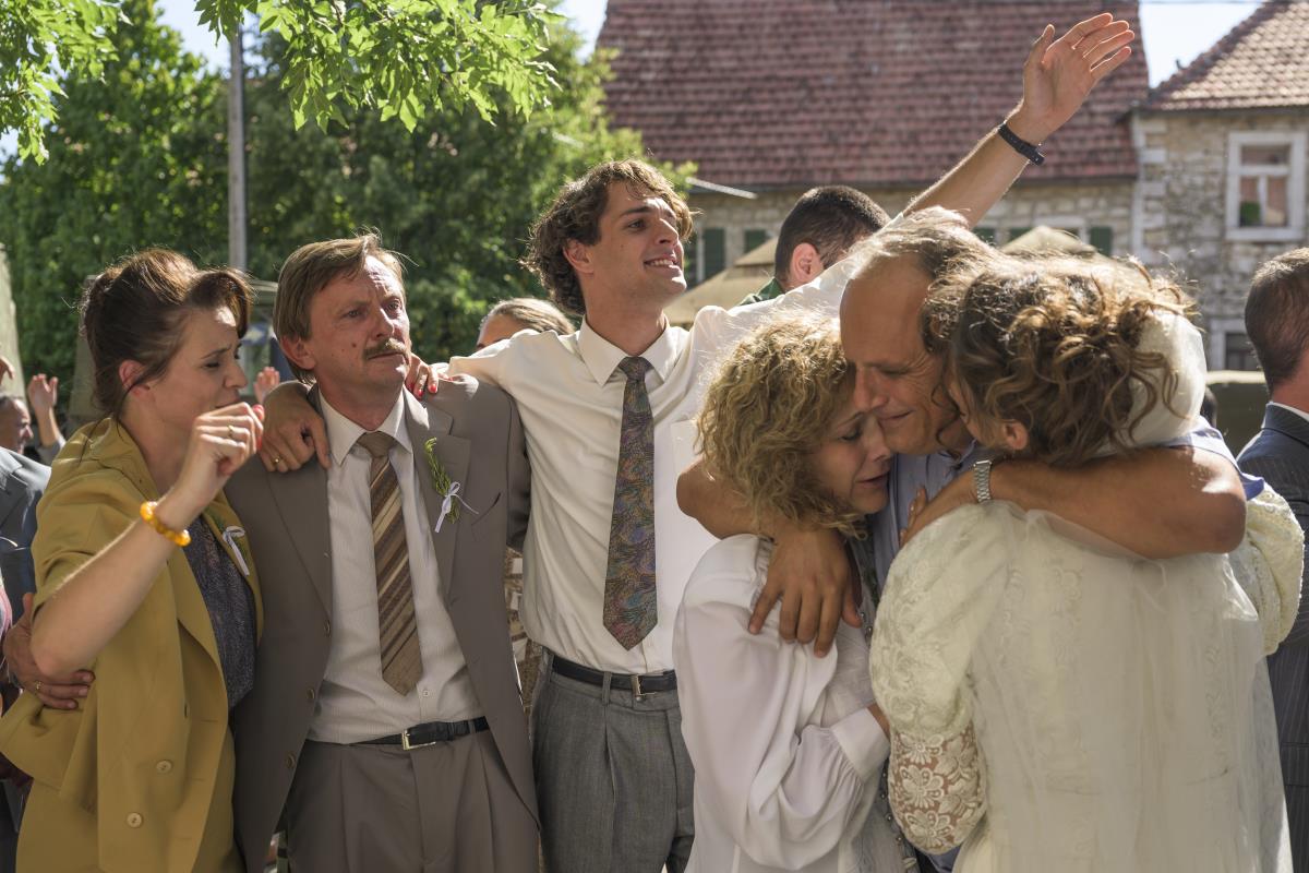 Jovo Maksić kao policajac Nikica Baša u seriji „Tvrđava”