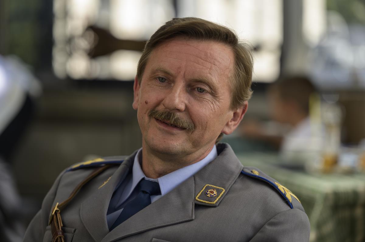 Jovo Maksić kao policajac Nikica Baša u seriji „Tvrđava”