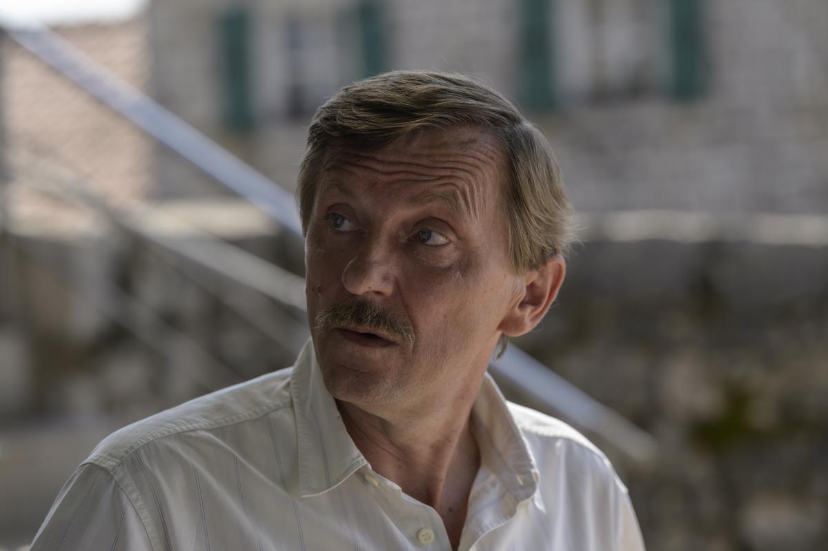 Jovo Maksić kao policajac Nikica Baša u seriji „Tvrđava”