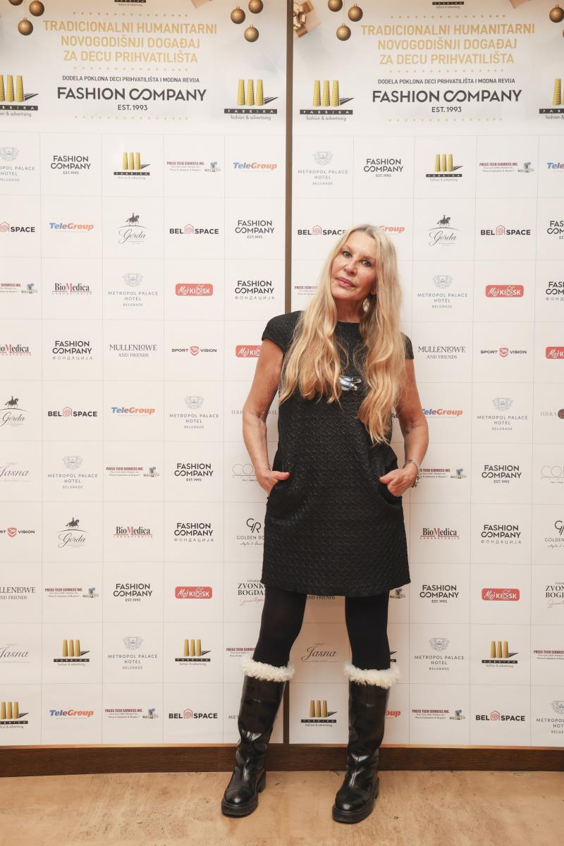 Verica Rakočević crveni tepih.JPG