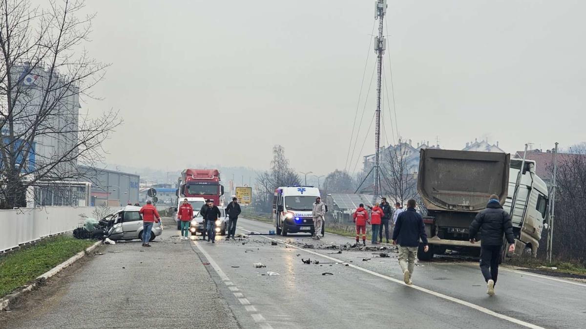 saobraćajna nesreća (2).jpg