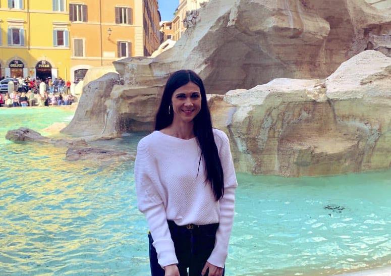 Televizijska reporterka Kristina Čembers (3).png