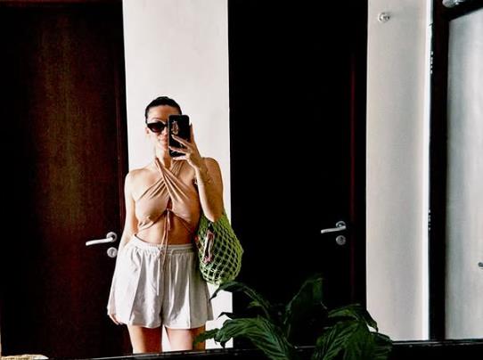 Katarina stjuardesa u privatnim avionima (1).png