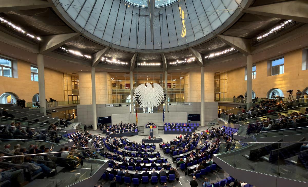 Merz01 EPA Hannibal Hanschke.jpg