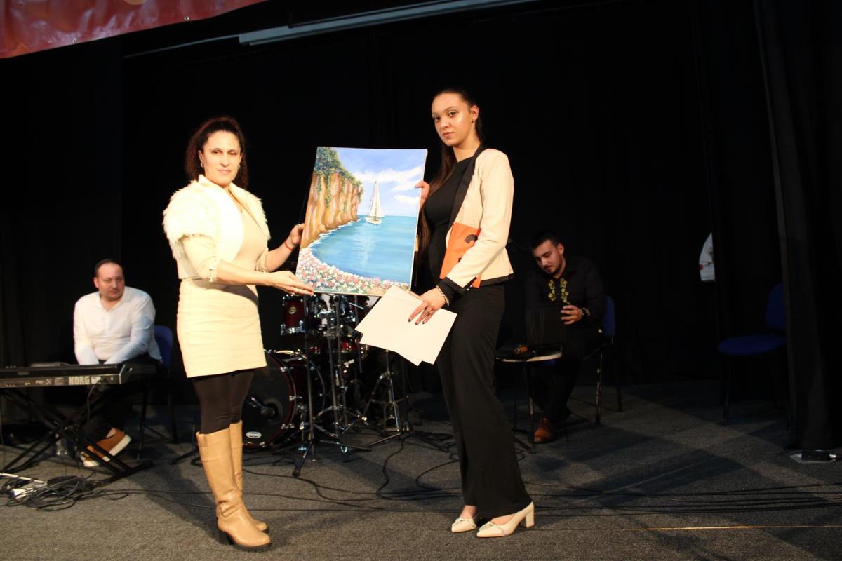 Lomnički đerdani 6.jpg